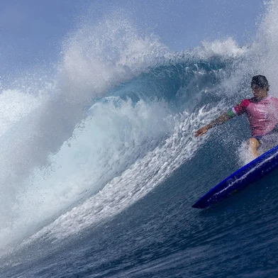 Gabriel Medina of Team Brazil rides a wave during the quarterfinals of surfing on day six of the Olympic Games Paris 2024 on August 01, 2024 in Teahupo'o, French Polynesia. (Photo by Ed Sloane / POOL / AFP)<!-- NICAID(15830366) -->