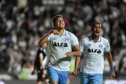 Gustavo martins, autor do gol do Grêmio no empate com o Vasco em São Januário. Foto: Alexandre Durão/Grêmio FBPA/Divulgação<!-- NICAID(16084022) -->