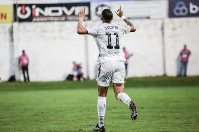Primeiro tempo do jogo entre São Luiz e Caxias, pela Taça Farroupilha, no Estádio 19 de Outubro, em Ijuí. Pelo Gauchão 2026.<!-- NICAID(16226766) -->