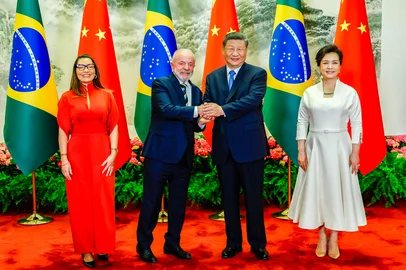 13.05.2025 - Presidente da RepÃºblica, Luiz InÃ¡cio Lula da Silva, durante a cerimÃ´nia de boas-vindas, no Grande PalÃ¡cio do Povo. Pequim - China.â¨Foto: Ricardo Stuckert / PR<!-- NICAID(16036558) -->