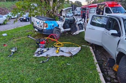 Colisão na BR-470, em Garibaldi, deixa homem gravemente ferido<!-- NICAID(16130712) -->