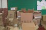 Funcionária de escola da zona norte mostrou, nesta quarta-feira, sala que está servindo de depósito para materiais enviados pela prefeitura além da demanda<!-- NICAID(15450859) -->