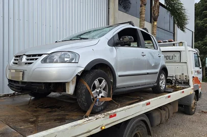 veículo envolvido em atropelamento com morte é localizado em o Fundo<!-- NICAID(16059792) -->