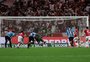 Nas redes sociais, Grêmio reclama dos pênaltis marcados no Gre-Nal 448: "Dois erros escandalosos"
