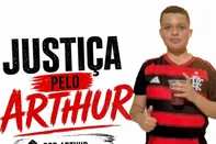 Cartaz de justiça por Arthur, menino envenenado com chumbinho. Foto: Redes Sociais/Reprodução<!-- NICAID(16305476) -->