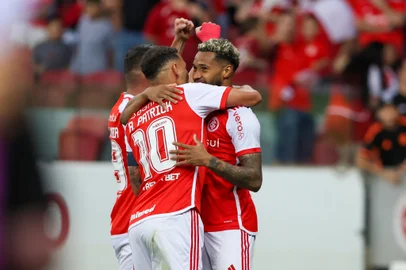 Porto Alegre, RS, Brasil, 29/09/2024 - SC Internacional vs EC Vitória pelo Campeonato Brasileiro 2024 no Estádio Beira-Rio, em Porto Alegre - Foto: Jefferson Botega/Agência RBSIndexador: jeff botega<!-- NICAID(15878972) -->