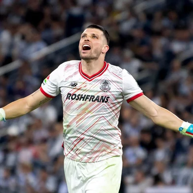 Toluca's goalkeeper Tiago Volpi celebrates during the Liga MX Apertura tournament football match between Monterrey and Toluca at the BBVA Stadium in Monterrey, Nuevo Leon State, Mexico, on August 31, 2024. (Photo by Julio Cesar AGUILAR / AFP)Editoria: SPOLocal: MonterreyIndexador: JULIO CESAR AGUILARSecao: soccerFonte: AFPFotógrafo: STR<!-- NICAID(15958964) -->