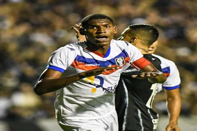 Halls, Resende FC, Copa São Paulo