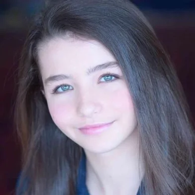 Sophie Nyweide, atriz de 'Noé', morre aos 24 anos<!-- NICAID(16022070) -->
