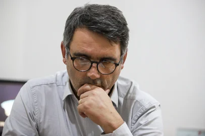 RIO GRANDE, RS, BRASIL, 08.05.2024:  Prefeito Fábio Branco fala sobre como a cidade vem se preparando para a enfrentar a enchente da Lagoa dos Patos. - Foto: Duda Fortes/Agência RBS<!-- NICAID(15759026) -->