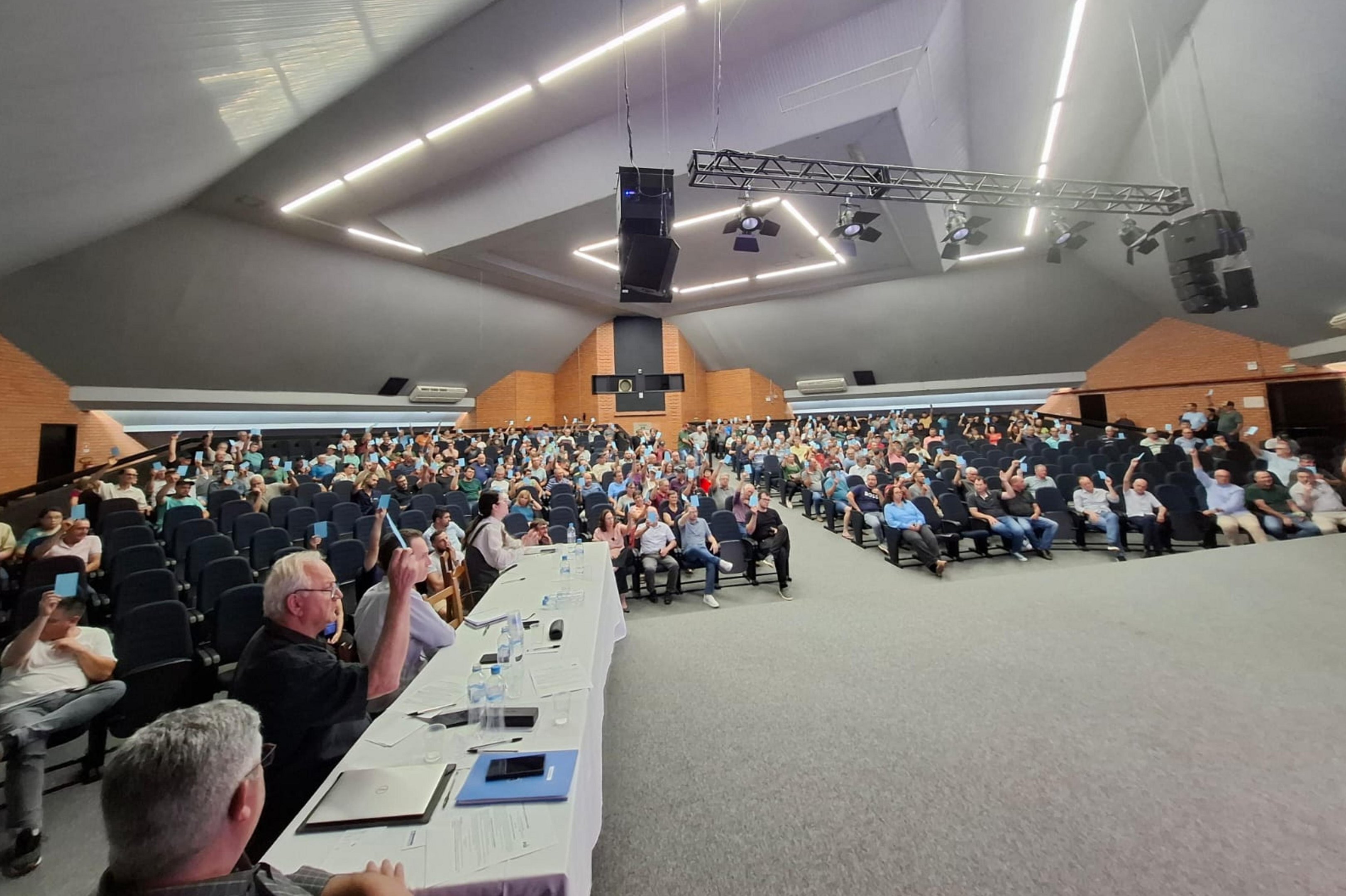 Associados da Cooperativa Pi&aacute;, de Nova Petr&oacute;polis, aprovam liquida&ccedil;&atilde;o das atividades; saiba o que muda a partir da decis&atilde;o