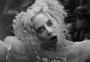 Lady Gaga lança três novas músicas após participação em "Wandinha"