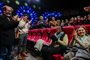 Curadorores do Festival de Cinema de Gramadoi, Marcos Santuário e Caio Blat, aplaudem as  homenageadas com o Troféu Oscarito, as atrizes Léa Garcia e Laura Cardoso.<!-- NICAID(15509750) -->