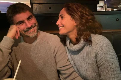 Camila Pitanga, 44 anos, e o professor de Filosofia Patrick Pessoa, 46 anos, completaram um ano de namoro em 10 de abril de 2022.<!-- NICAID(15065460) -->
