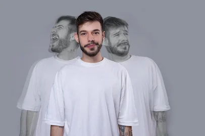 Pedro Guerra, escritor e palestrante caxiense, encerra uma fase importante de sua carreira no próximo sábado, dia 16, às 19h30 na Casa da Cultura. O palco do Teatro Pedro Parenti vai ser o cenário para o fim simbólico de mais de uma década de trabalho intenso focado em Caxias do Sul, principalmente com o público adolescente.<!-- NICAID(15538459) -->