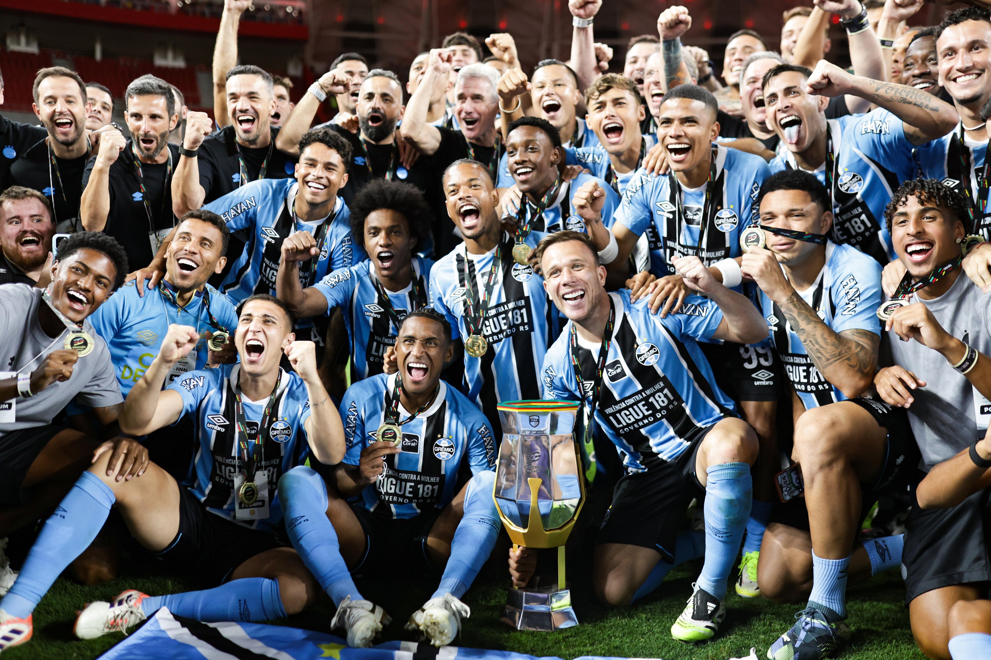 O futebol escancara a verdade e o t&iacute;tulo do Gr&ecirc;mio ensina isso
