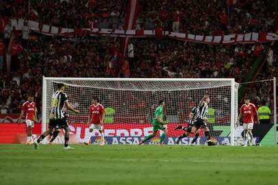 PORTO ALEGRE, RS, BRASIL, 24-11-2025: Internacional vs Santos, pelo Campeonato Brasileiro Série A 2025, no Beira-Rio. Foto: Renan Mattos/Agência RBS<!-- NICAID(16173821) -->