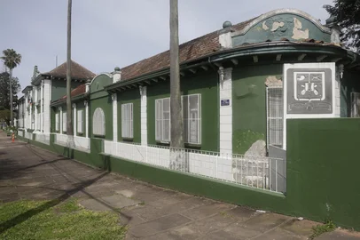 PORTO ALEGRE, RS, BRASIL, 18-09-2025: O complexo da década de 1920 do 1º Batalhão da Brigada Militar deve ser demolido para dar lugar a um novo prédio da BM. A demolição deve começar ainda neste ano. Foto: Mateus Bruxel/Agência RBS<!-- NICAID(16127470) -->