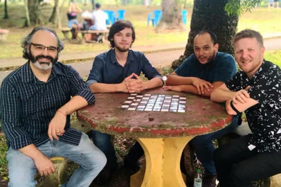 Grupo Choros de Balcão<!-- NICAID(14763285) -->