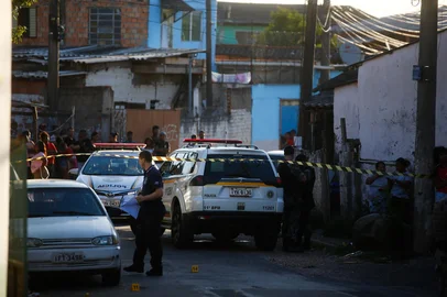Seis pessoas são baleadas no bairro Bom Jesus, em Porto Alegre. Ao menos dois mortos<!-- NICAID(15302153) -->