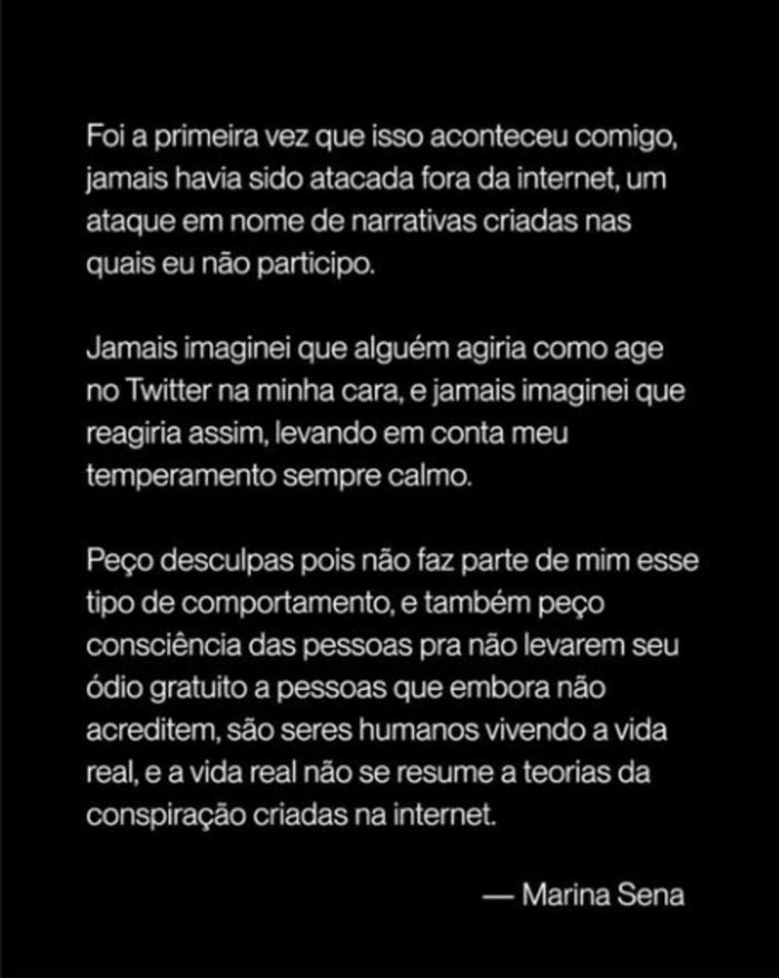 @amarinasena Instagram / Reprodução @amarinasena Instagram / Reprodução