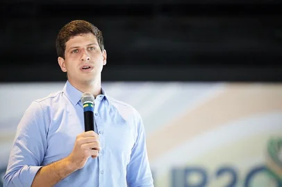 Prefeito de Recife, João Campos