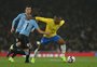 Douglas Costa liga para Jean Pyerre e pede para usar a camisa dez do Grêmio