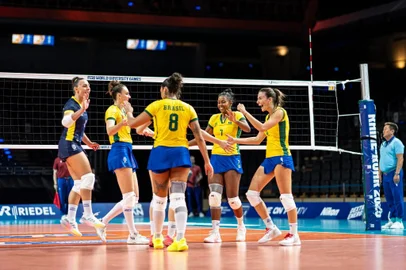 Brasil, vôlei feminino, Universíade