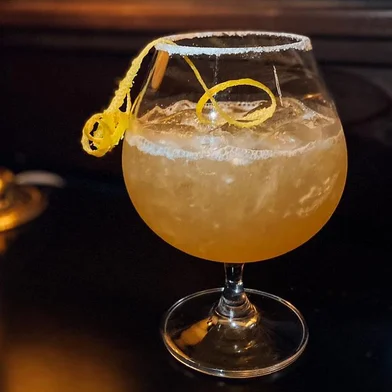 drinks , scarface , capone drinkeris , destemperados<!-- NICAID(15246673) -->