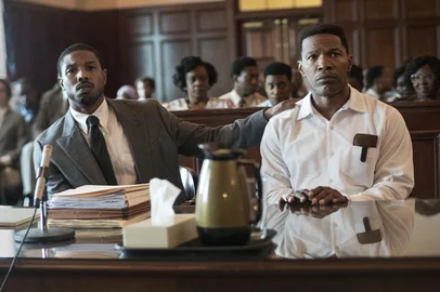 Warner / Divulgação LUTA POR JUSTIÇA, com Jamie Foxx e Michael B. Jordan<!-- NICAID(14425977) -->