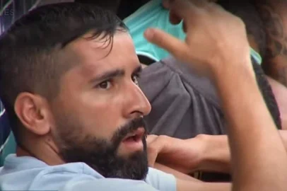 O assaltante gaúcho Dieguinho, retratado logo após sua prisão no Espírito Santo, onde estava foragido