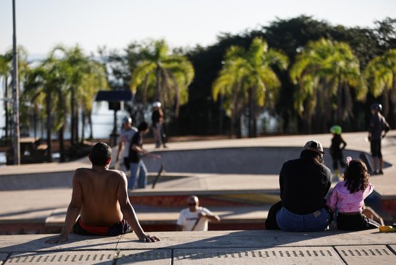 PORTO ALEGRE, RS, BRASIL - 2024.06.01- Ambientel do tempo no parque marinha e trecho 3 . Foto: (Renan  Mattos/ Agência RBS)<!-- NICAID(15778598) -->