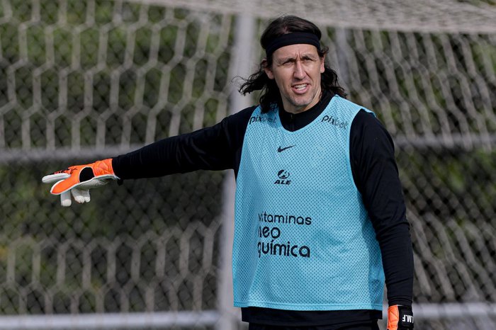 NO GRÊMIO? Situação envolvendo o futuro de Cássio é revelada por jornalista e preocupa torcedores 