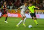 "Temos jogadores de qualidade para suprir as ausências", diz Vitinho sobre desfalques no Inter