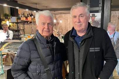 Aldo Ferrari / Arquivo Pessoal Aldo Ferrario e Carlos Ancelotti