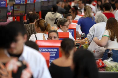 Porto Alegre, RS, Brasil, 09/05/2023 - Expansão dos atacarejos no Rio Grande do Sul - Foto: Anselmo Cunha/Agência RBS<!-- NICAID(15423909) -->