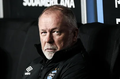 PORTO ALEGRE, RS, Brasil: Grêmio x Esportivo Luqueño se enfrentam pela Copa Sul Americana, na Arena, em Porto Alegre. Técnico, Mano Menezes.  Fotos: Duda Fortes/Agencia RBS<!-- NICAID(16048658) -->