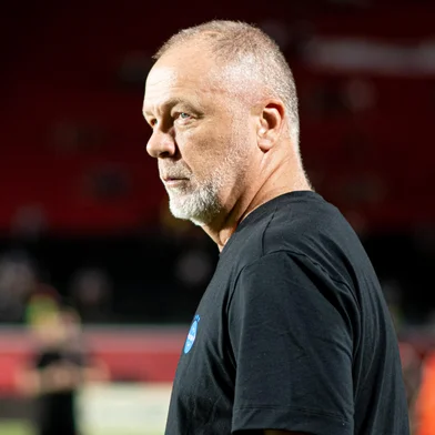 Lance de Vitória x Grêmio válido pela sexta rodada do Brasileirão. Na foto, Mano Menezes.<!-- NICAID(16025521) -->