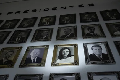 Foto da primeira mulher presidente da Câmara Municipal, vereadora Margarete Moraes (mandato no ano de 2004) na galeria dos presidentes.<!-- NICAID(15986246) -->