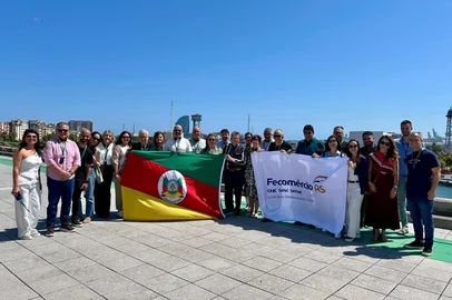 Na tarde desta segunda-feira (8), um grupo de empresários gaúchos visitou o Pier 01, em Barcelona, na Espanha, marcando o início das atividades da missão organizada pela Federação do Comércio de Bens, Serviços e Turismo do Rio Grande do Sul (Fecomércio-RS) no país da Península Ibérica. <!-- NICAID(16301955) -->