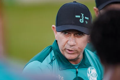 Primeiro treino de Claudio Tencati no CT do Juventude.<!-- NICAID(16037663) -->
