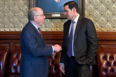 Itamaraty / Divulgação O Ministro Mauro Vieira encontrou-se há pouco, em Washington, com o Secretário de Estado dos Estados Unidos, Marco Rubio<!-- NICAID(16148103) -->