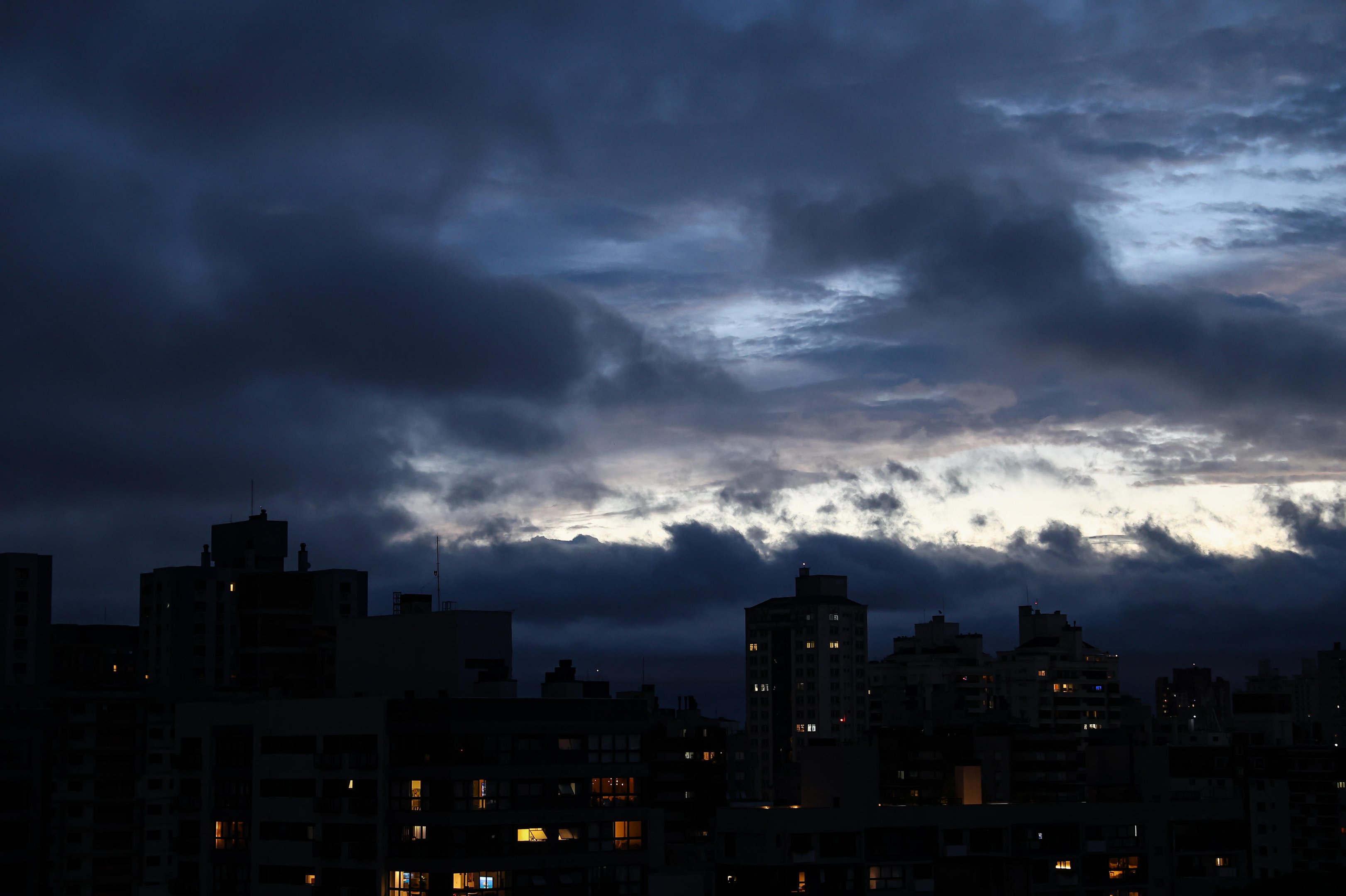 Ciclone extratropical coloca RS sob alerta de tempestade e vendaval no fim de semana