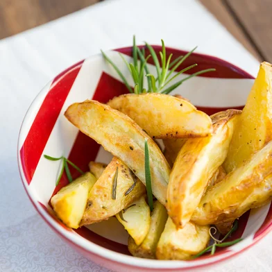 PORTO ALEGRE, RS, BRASIL, 16/09/2016 : Destemperados - Receitas de petiscos para receber os amigos. (Omar Freitas/Agência RBS)Indexador: Omar Freitas<!-- NICAID(12454662) -->