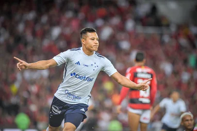 Marlon, Cruzeiro