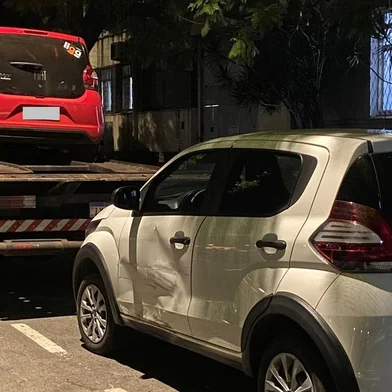 Homens são presos após assaltarem motoristas de aplicativo e trocarem tiros com a polícia na Capital<!-- NICAID(15693628) -->