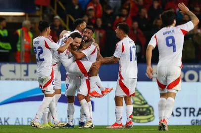 Chile x Albânia, futebol