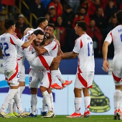 Chile x Albânia, futebol