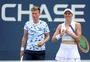 Luisa Stefani vai às quartas de final de duplas do US Open pela terceira vez