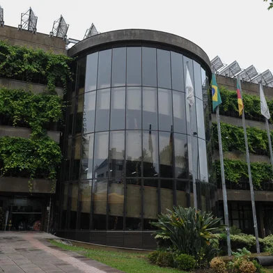 CAXIAS DO SUL, RS, BRASIL, 16/12/2022. Reunião da Mesa Diretora da Câmara de Vereadores para decidir sobre a continuidade das sessões extraordinárias sobre a votação do projeto de reforma da previdência dos servidores do município. (Bruno Todeschini/Agência RBS)Indexador: BTK<!-- NICAID(15297189) -->